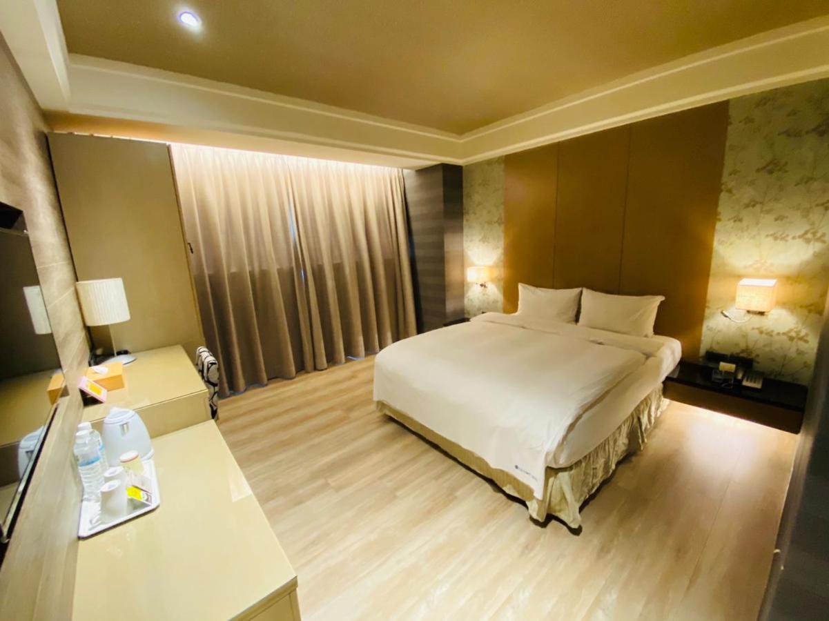 Dlinn Hotel Taizhong Zewnętrze zdjęcie