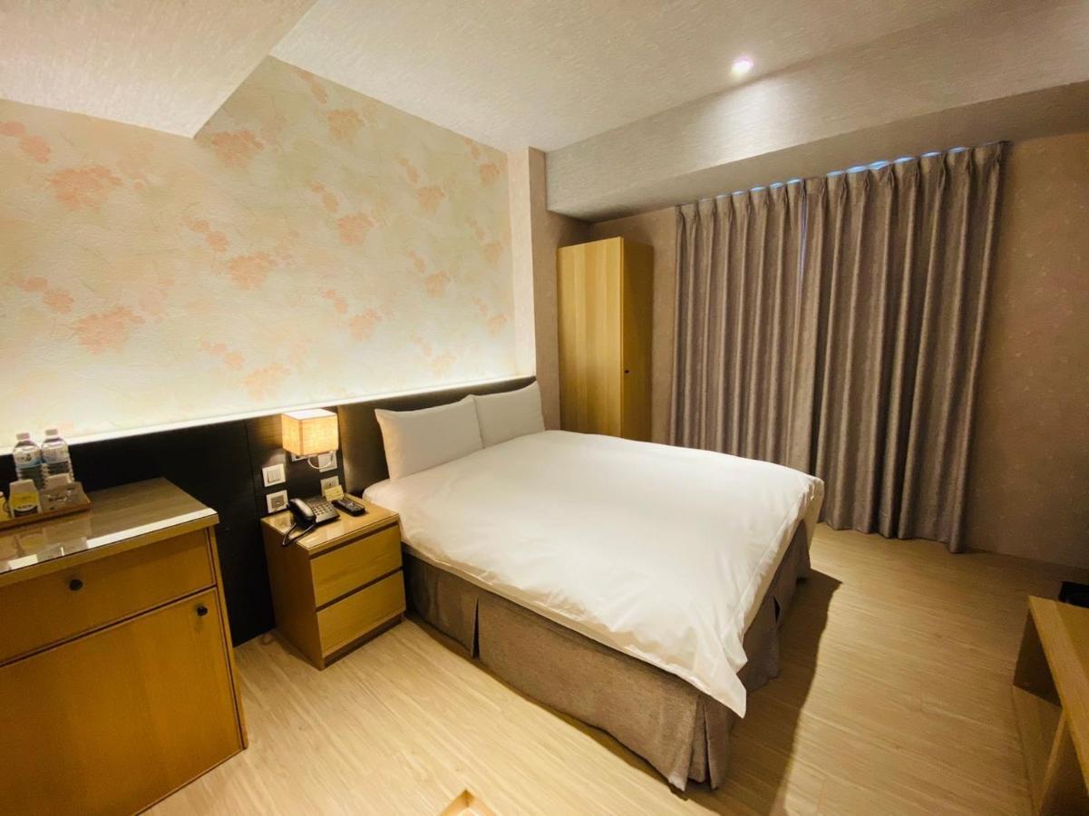 Dlinn Hotel Taizhong Zewnętrze zdjęcie