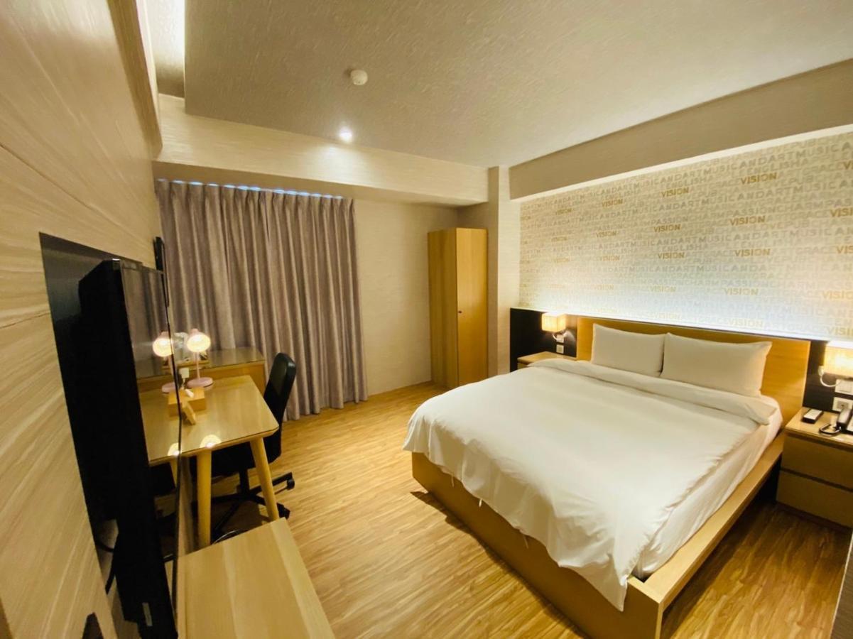 Dlinn Hotel Taizhong Zewnętrze zdjęcie