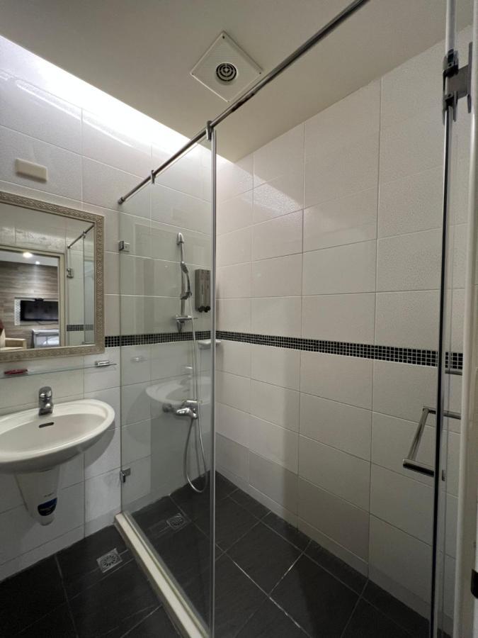 Dlinn Hotel Taizhong Zewnętrze zdjęcie