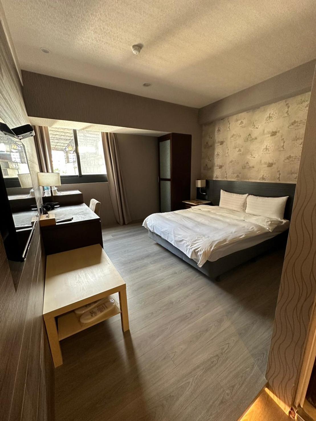 Dlinn Hotel Taizhong Zewnętrze zdjęcie