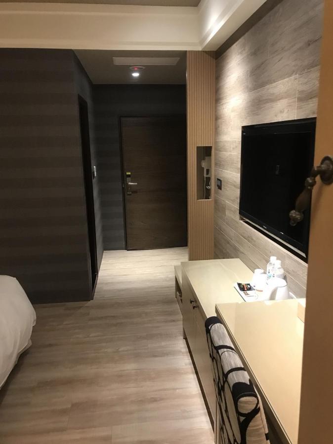 Dlinn Hotel Taizhong Zewnętrze zdjęcie