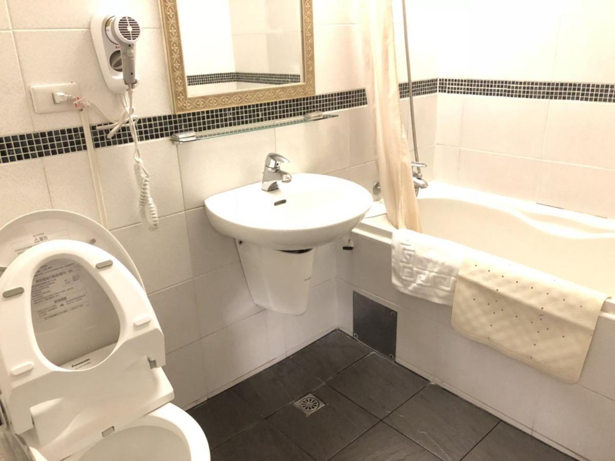 Dlinn Hotel Taizhong Zewnętrze zdjęcie